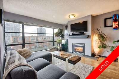 Lower Lonsdale Condo for sale:  1 bedroom 695 sq.ft. (Listed 2018-04-20)